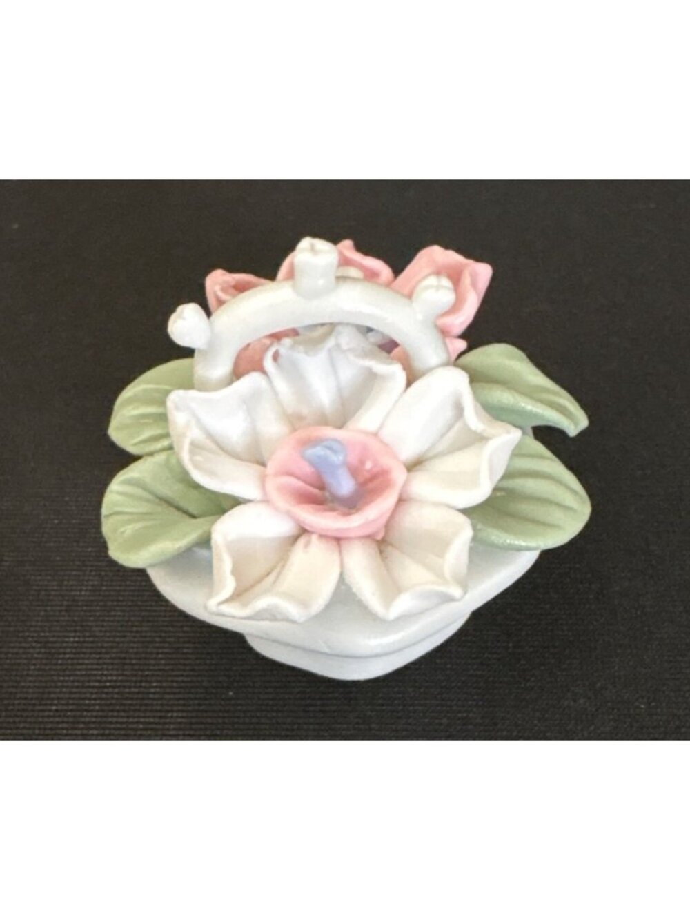Vintage Sleeping Baby Boy & Girl Floral Basket Porcelain Figurines Party Cake - Picture 5 of 15